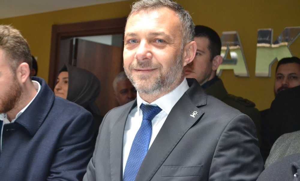 Aday Adaylığı Açıklaması Mitinge Döndü