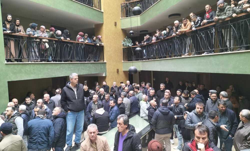 Aday Adaylığı Açıklaması Mitinge Döndü