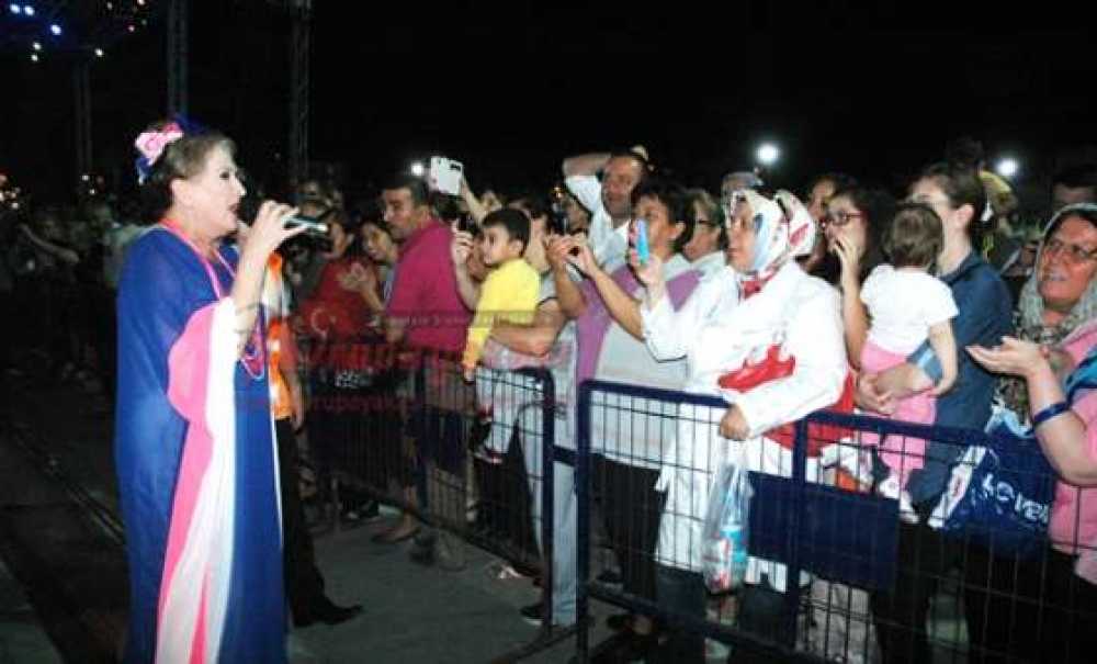 Suzan Kardeş Çorlu`da Balkan Rüzgarı Estirdi