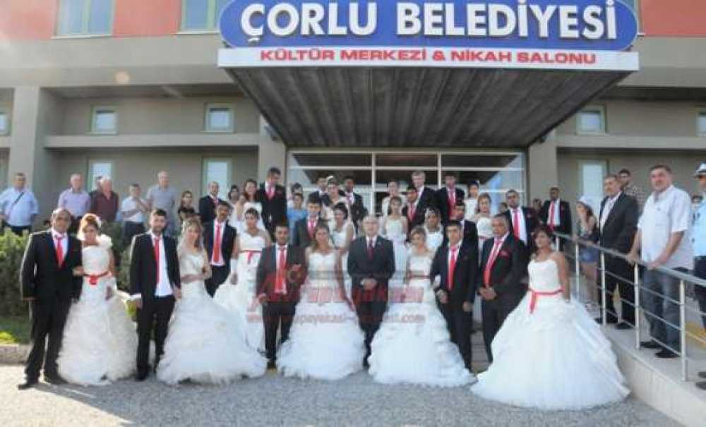 Çorlu Belediyesinden 35 Çifte Toplu Nikah