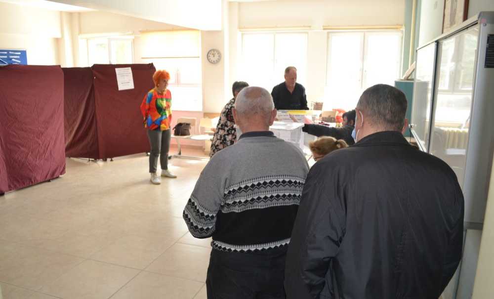 Soydaşlarımız Birkez Daha Sandık Başına Gitti