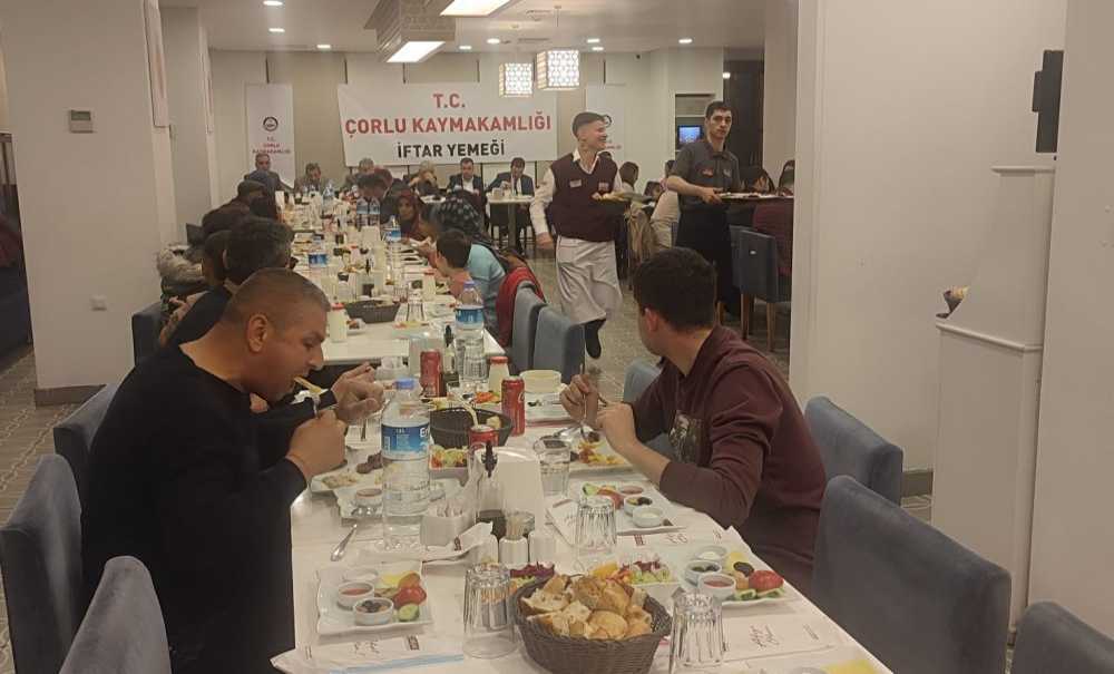 Çorlu Kaymakamlığı'ndan Anlamlı İftar
