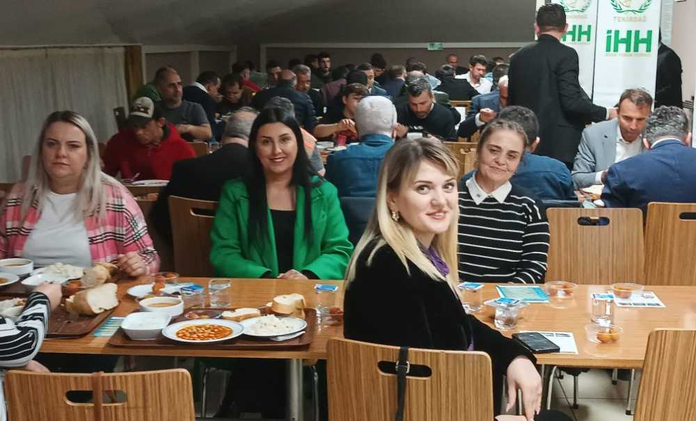 İhh İftar Programında Buluştu