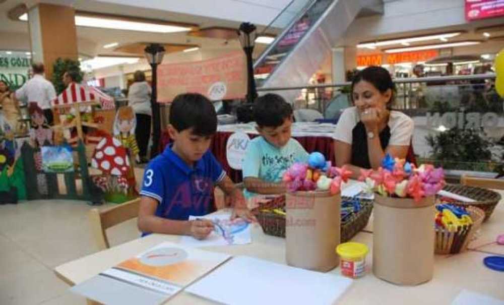 Aka Koleji Orion Avm`de Stant Açtı