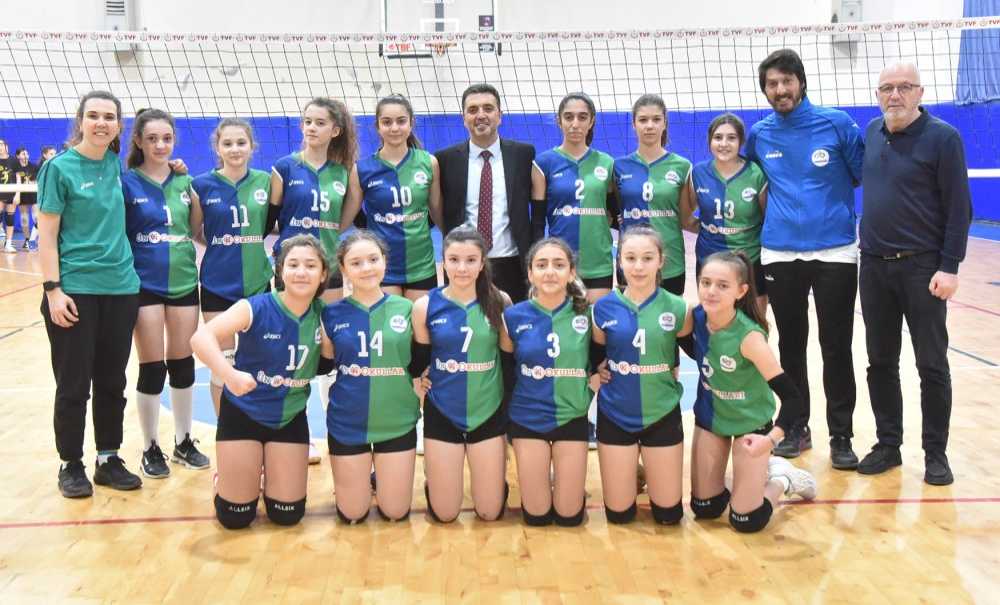 Voleybolda Çbsk Rüzgârı Esti