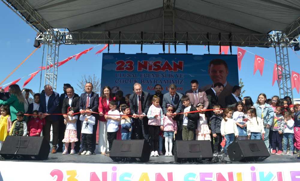 Çorlu Belediyesi Ters Evin Açılışını Yaptı