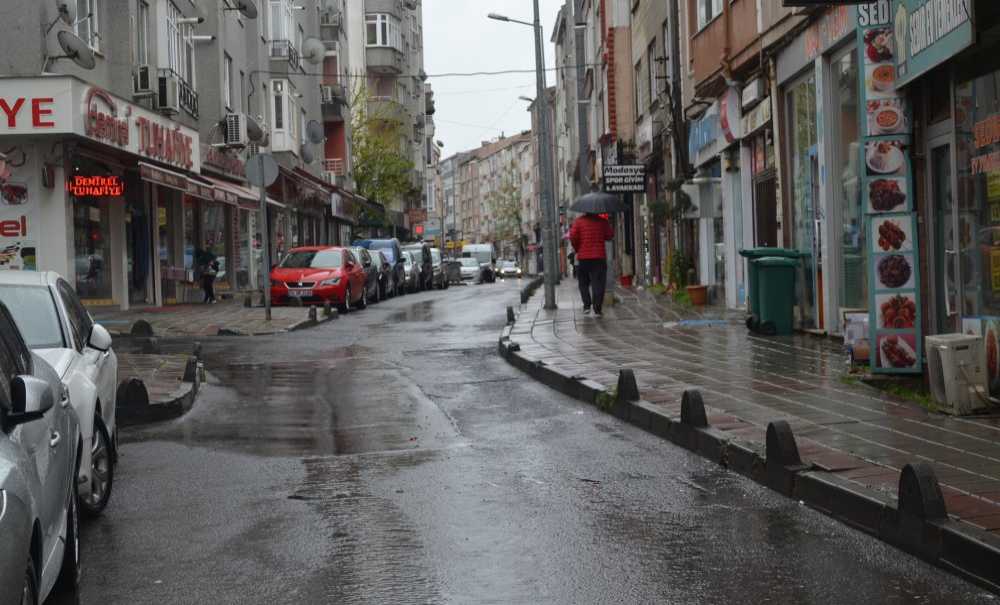 2 Gündür Devam Eden Yağışlar Zor Anlar Yaşattı