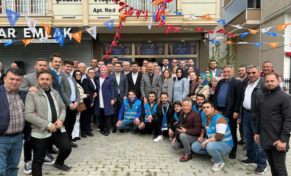 “Kaçli Masa Olduklari Belli̇ Deği̇l”