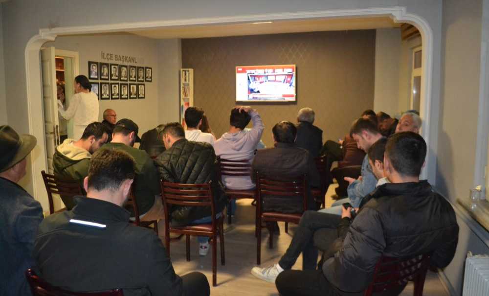 Partilerde Seçim Heyecanı Yaşandı