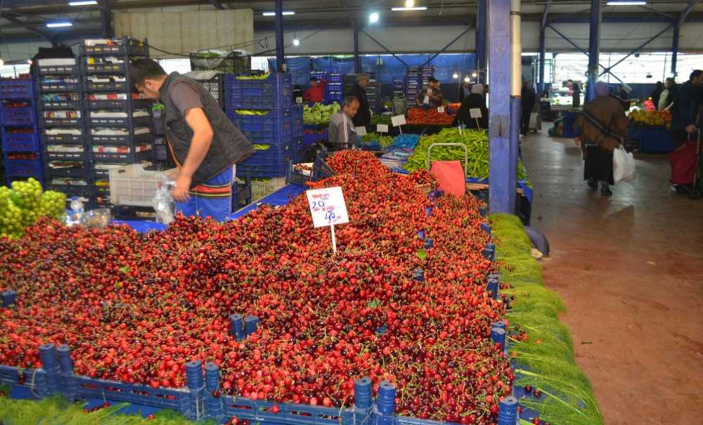 Soğan 10 Liranın Altına Düştü
