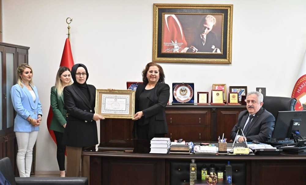 Ak Partili Vekiller Mazbatalarını Aldı