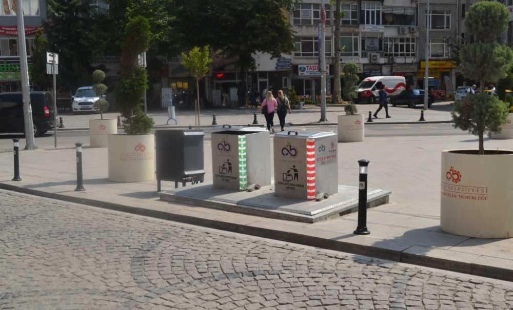 100'E Yakın Çöp Konteynırı Yer Altına Alındı
