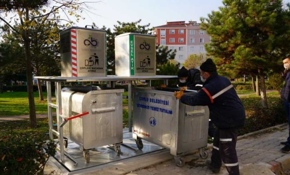 100'E Yakın Çöp Konteynırı Yer Altına Alındı