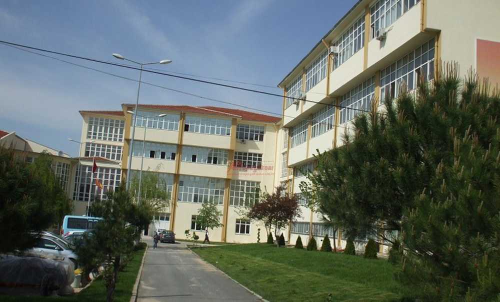 Depreme Dayanıklı Değilse Fakülte Taşınacak!