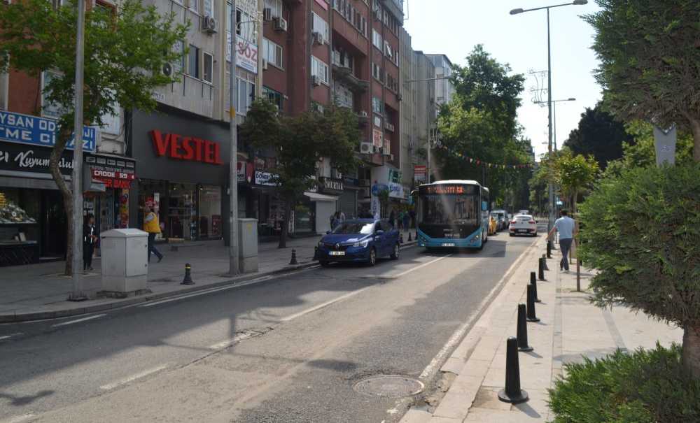 Omurtak Caddesi'nde Dubalar Yenilendi
