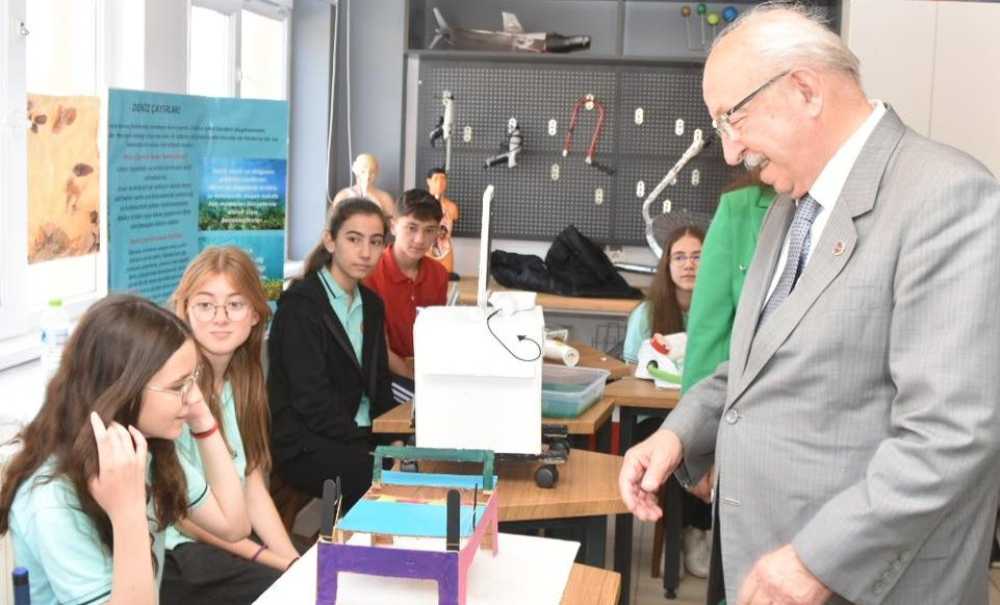 Başkan Albayrak Teknoloji Şenliğine Katıldı