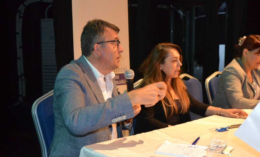 İklim Değişikliği Ve Çevre Paneli Düzenlendi