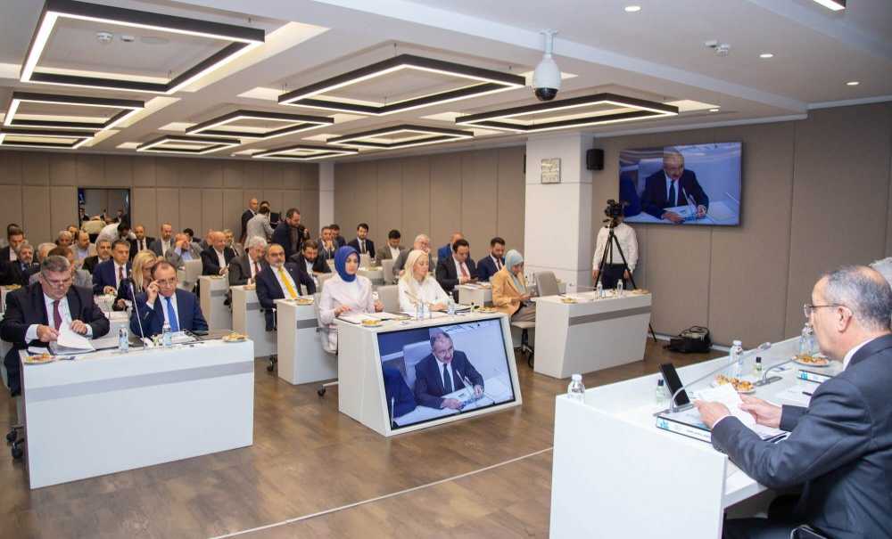 “Resmi İlana Bağlı Yayıncılık Ticari Gerçeklerle Bağdaşmıyor”