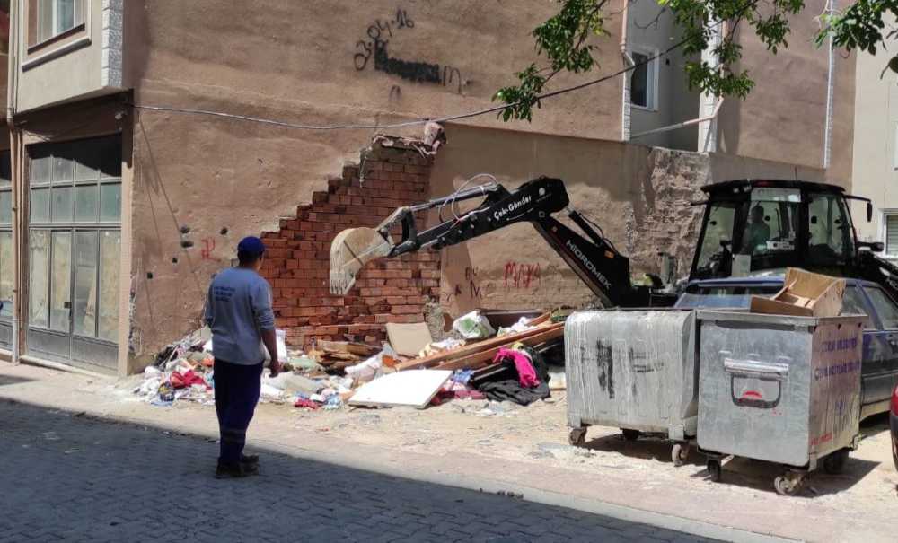 Gazetemizin Gündeme Getirdiği Yer Tertemiz Oldu