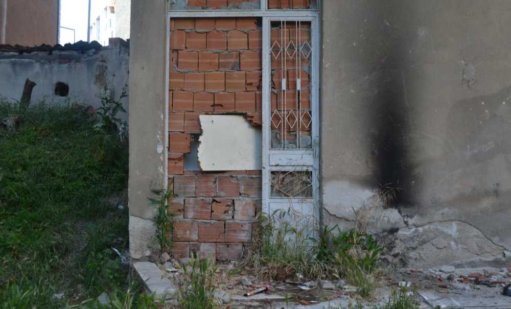 Binaya Geçici Çözüm Bulundu