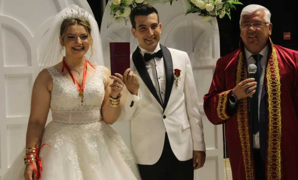 Ergene Belediye Başkanı Yüksel, Durmuyor