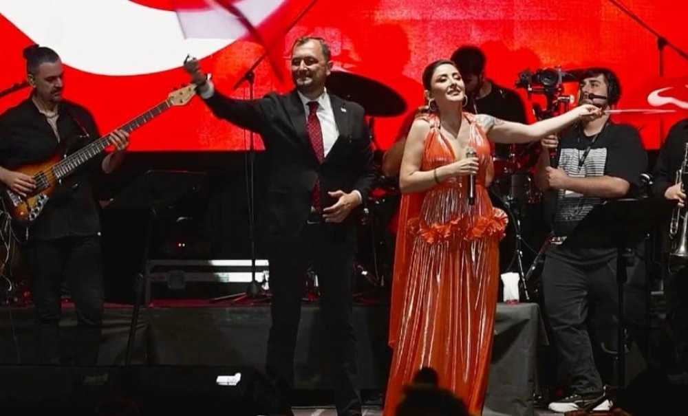 Yüksel, Melek Mosso Konseriyle İlgili Sessizliğini Bozdu