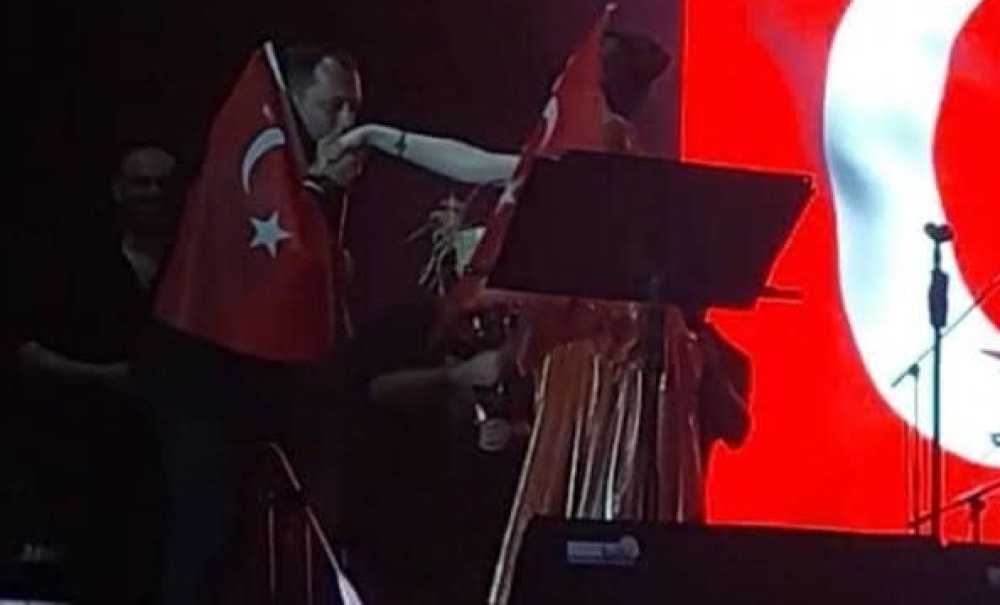 Yüksel, Melek Mosso Konseriyle İlgili Sessizliğini Bozdu