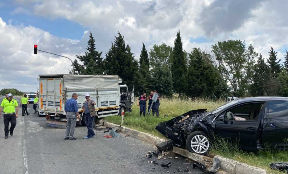 Gölbaşı Işıklarda Kaza: 4 Yaralı