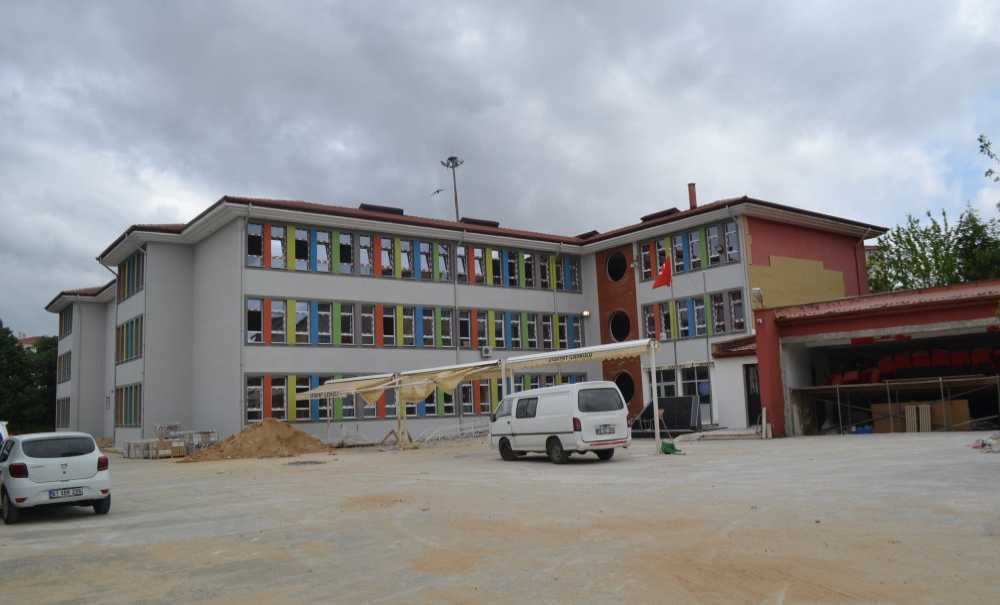 Okul Farklı Tabela Farklı