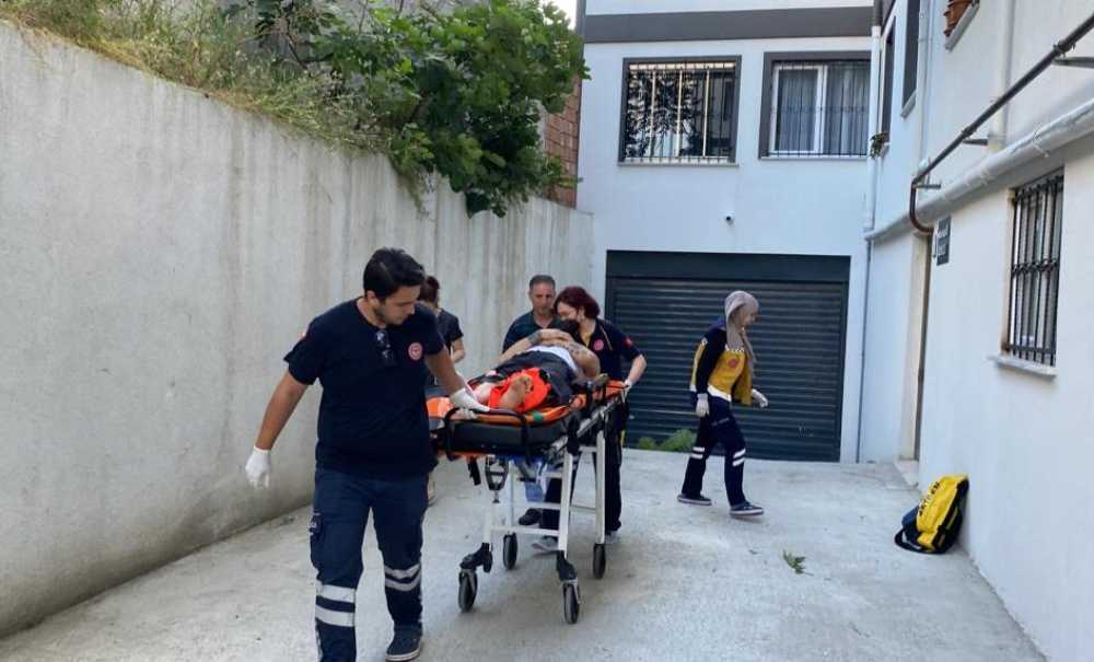 Duvarda Dengesini Kaybetti Beton Zemine Düştü!