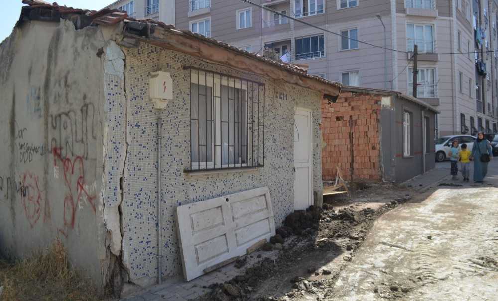 Yıkılınca, Mahalleli Rahat Bir Nefes Aldı