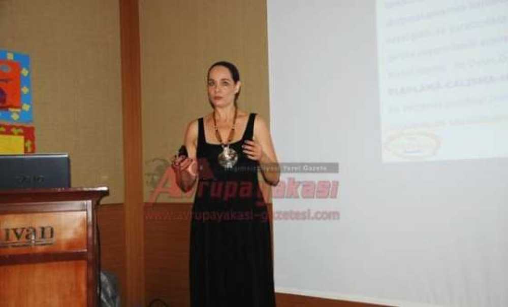 Neş`e Erberk Anaokulu Velileri Divan Otel'de Toplandı