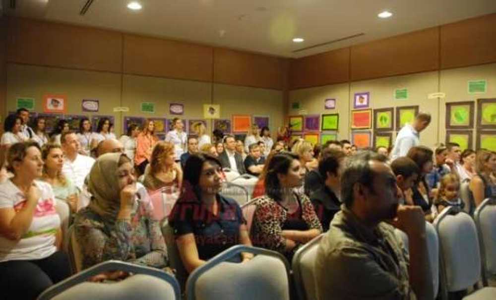 Neş`e Erberk Anaokulu Velileri Divan Otel'de Toplandı