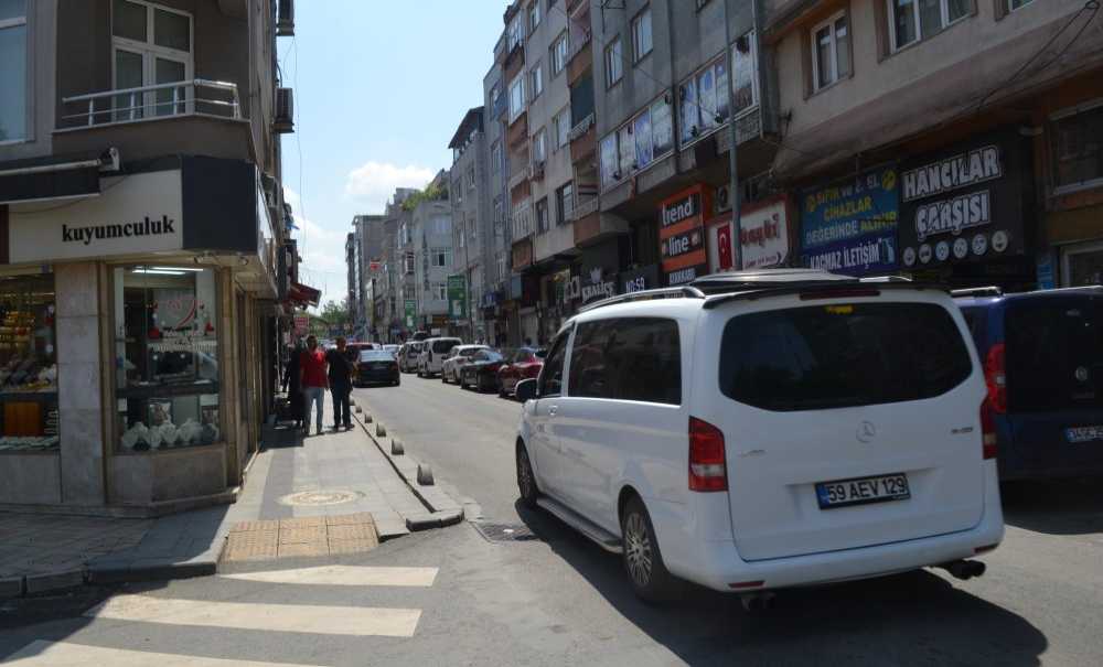 Esnaf Bayramda Umduğunu Bulamadı