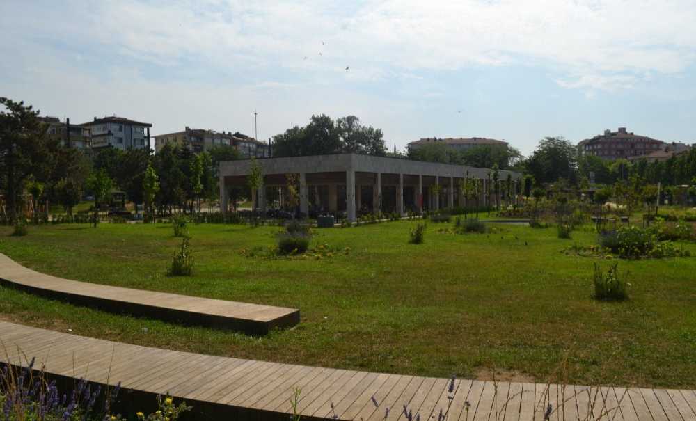 Millet Bahçesi Devir Aşamasında