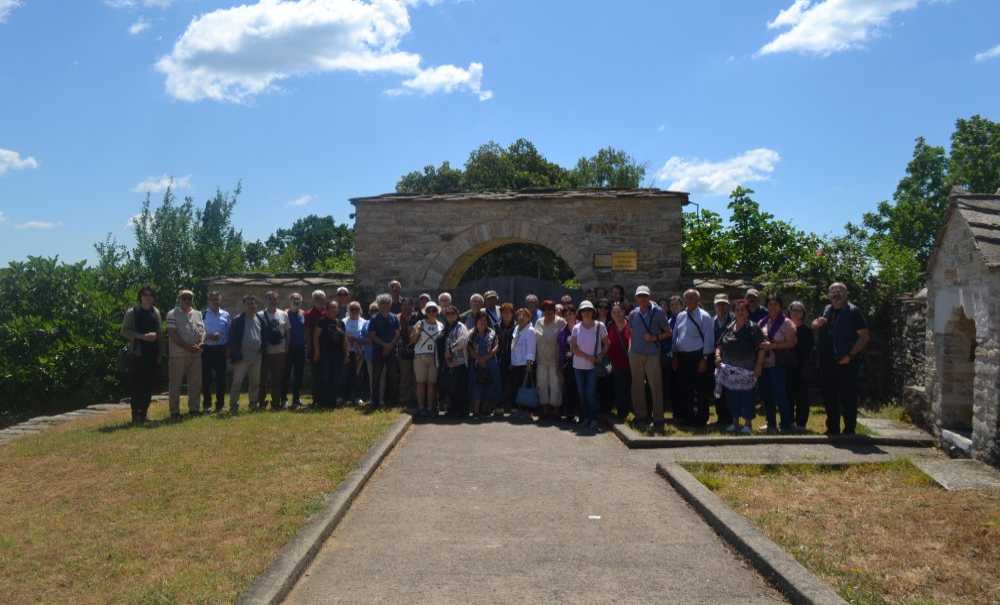 Cem Vakfı'ndan Komşuya Büyük Destek