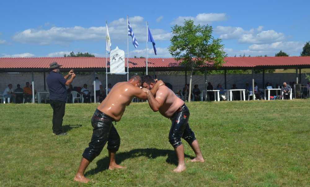 Cem Vakfı'ndan Komşuya Büyük Destek