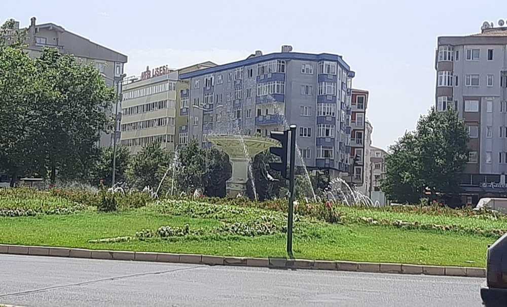 Büyükşehirin Fıskiyesi, Estetikten Çok Uzak