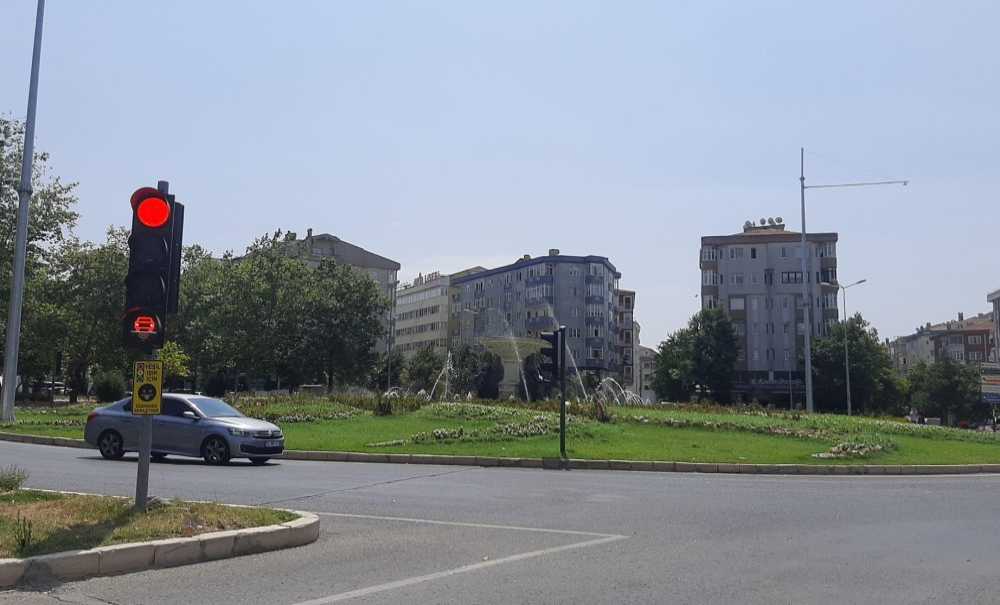 Büyükşehirin Fıskiyesi, Estetikten Çok Uzak