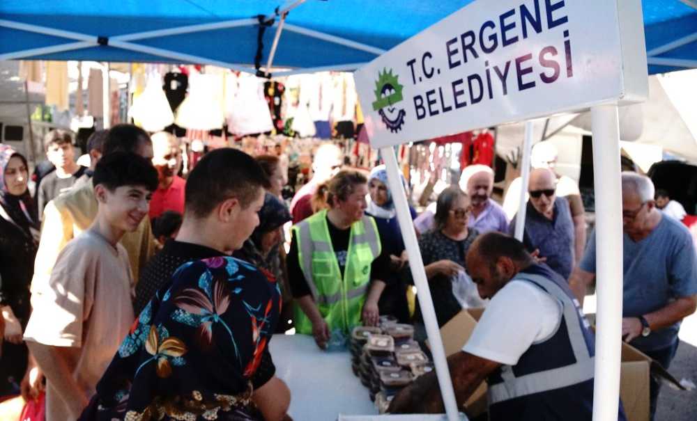 Ergene'de Vatandaşlara Aşure İkramı