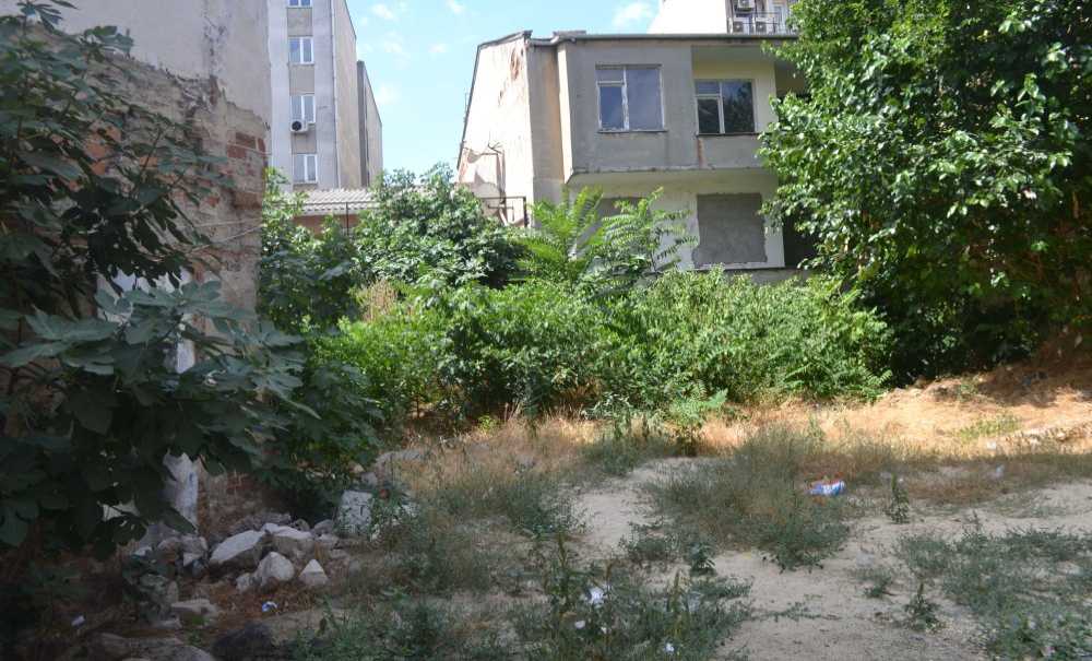 “Mahalle Ortasındaki İzbelik Alanlar Temizlensin”