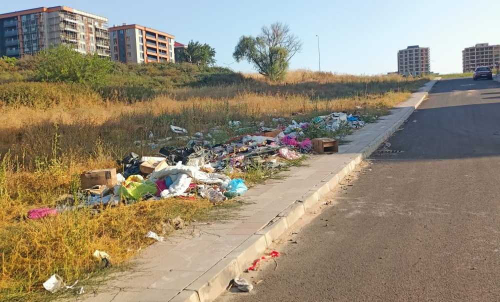 Toki̇'de Çöpler Yakılarak İmha Ediliyor