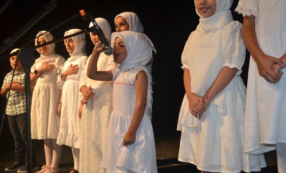 600 Öğrenci Yaz Okullarından Mezun Oldu