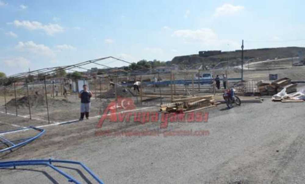 Hayvan Pazarında Dört Dörtlük Çalışmalar