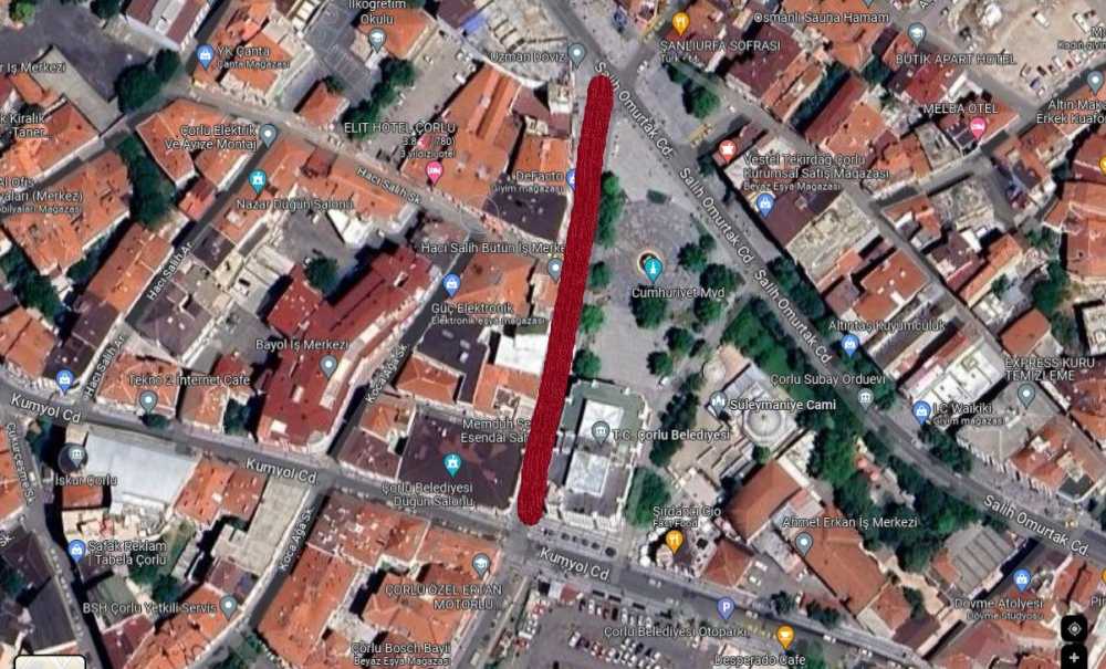 Cadde Yapboz Tahtasına Döndü