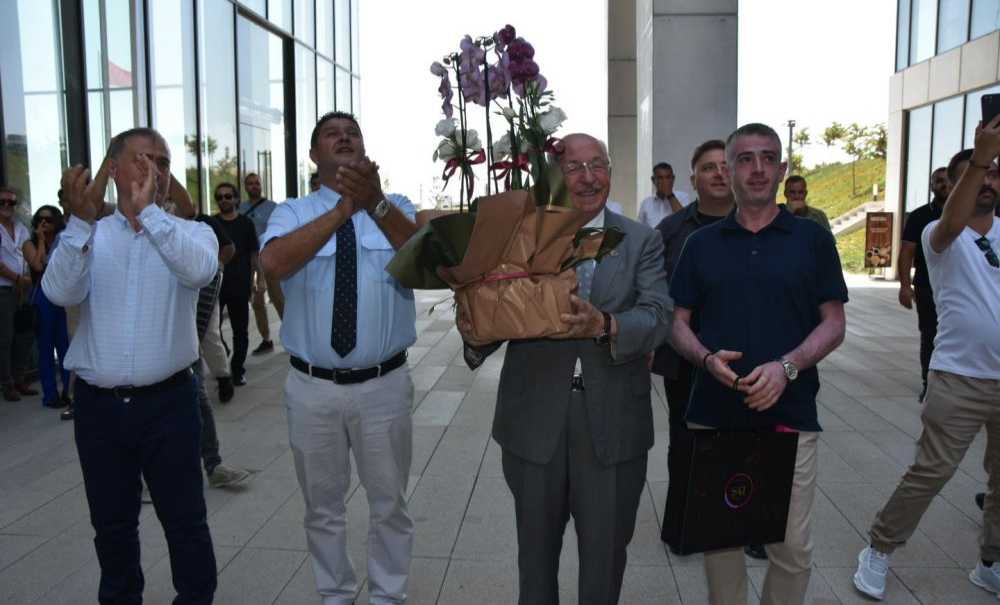 Büyükşehir Belediye Çalışanları Yüzde 52 Zam Aldı