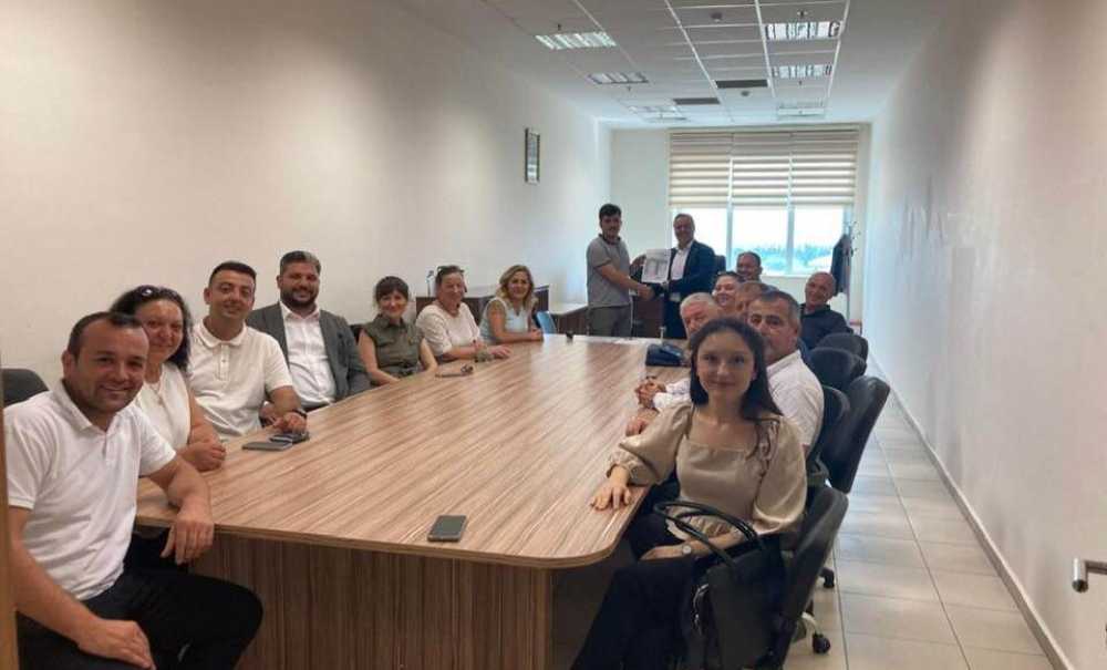 Cüneyt Akar Mazbatasını Alıp, Göreve Başladı