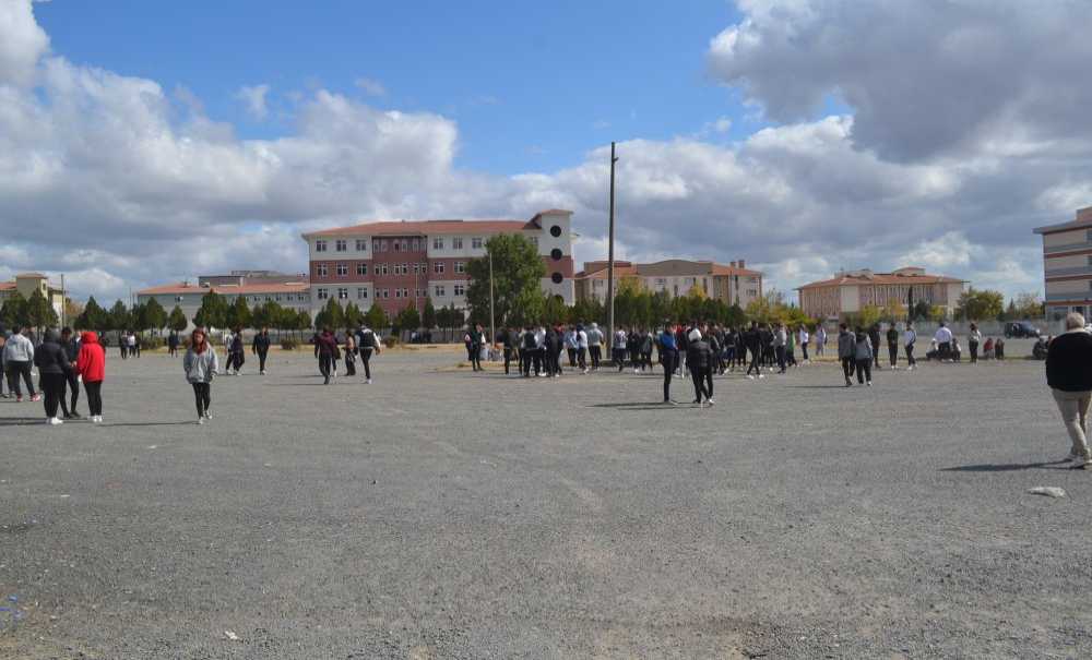 Proje Yine Başka Bahara Kaldı