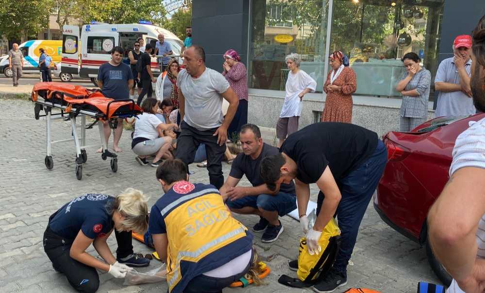 4. Kattan Otomobilin Üzerine Düştü