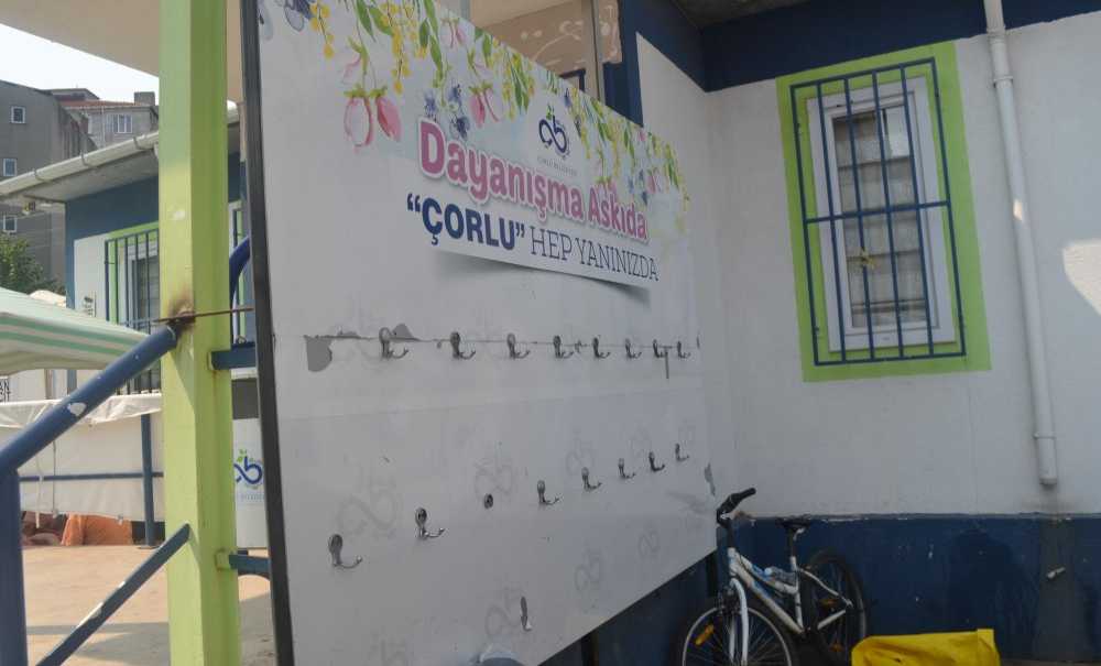 Dayanışma Askıda Projesinde Askılar Boş Kaldı